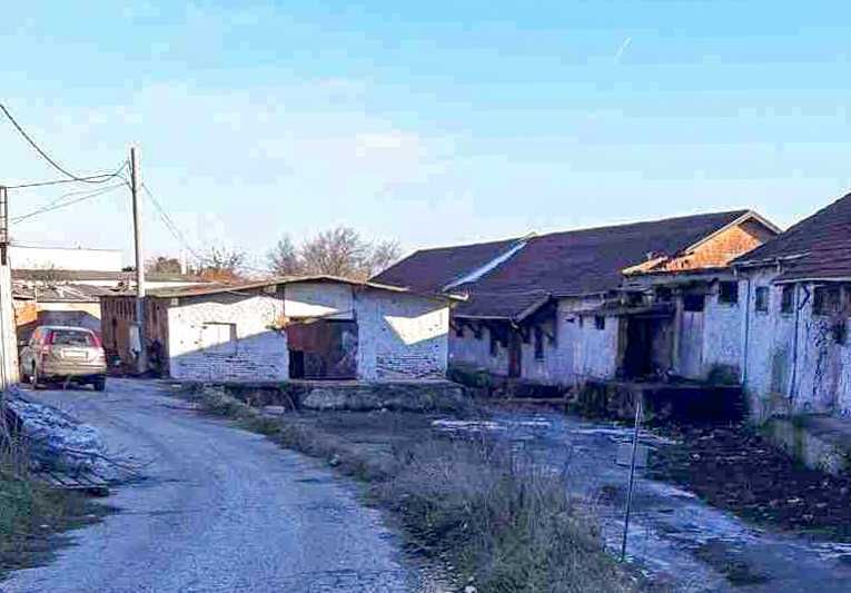 Продава се Склад в Пловдив, Тракия - 4000 кв.м за 90 €/кв.м - Снимка #2