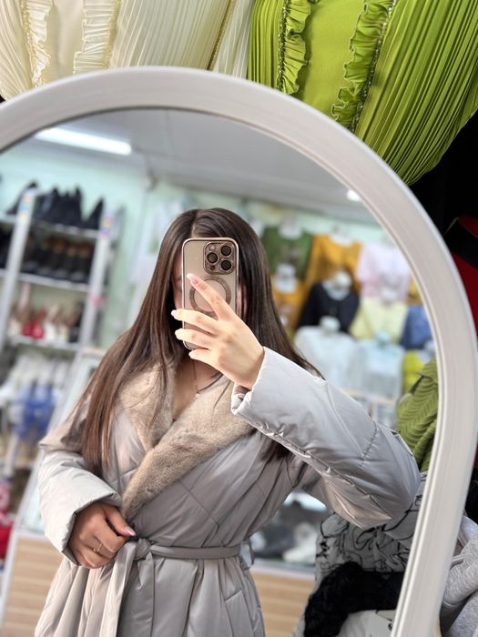 Длинный женский пуховик