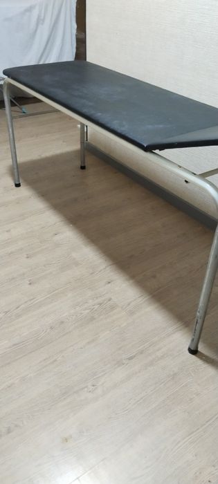 Кушетка для массажа,депиляции б/у