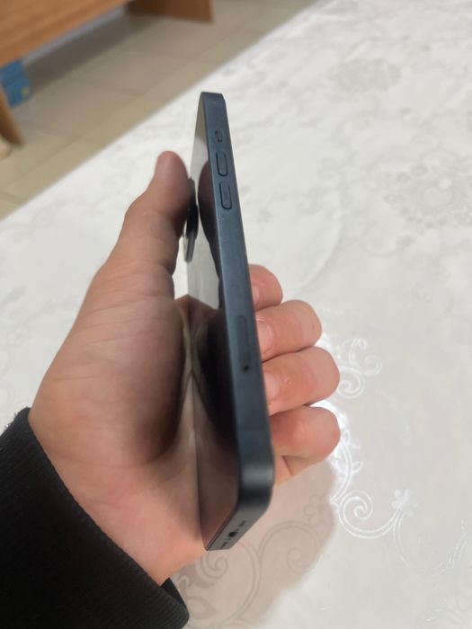 продается iphone 13