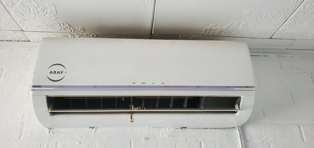 Продам срочно кухонный гарнитур