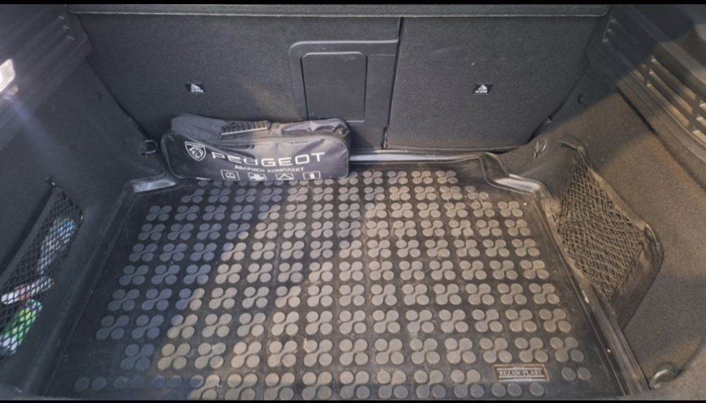 Продавам Peugeot 308 ALLURE PACK 1,5 BlueHDi 130 EAT8 EURO 6.