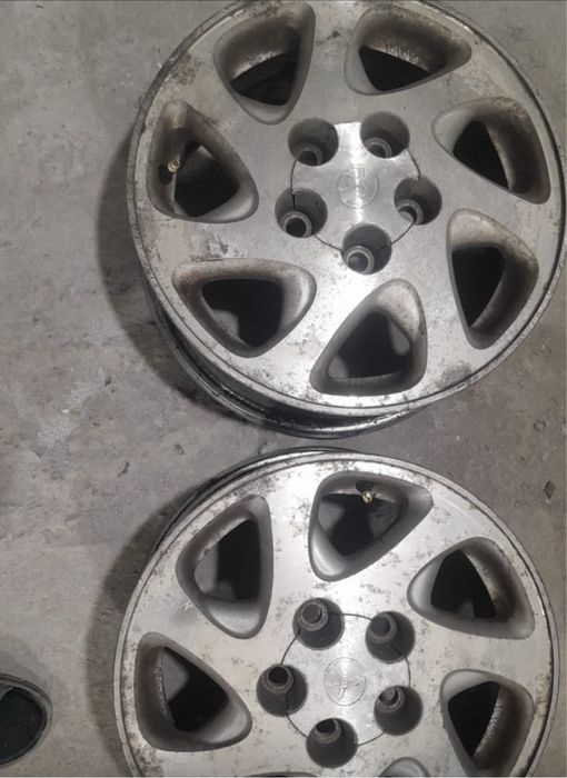 Диски от тойоты 15,16,17