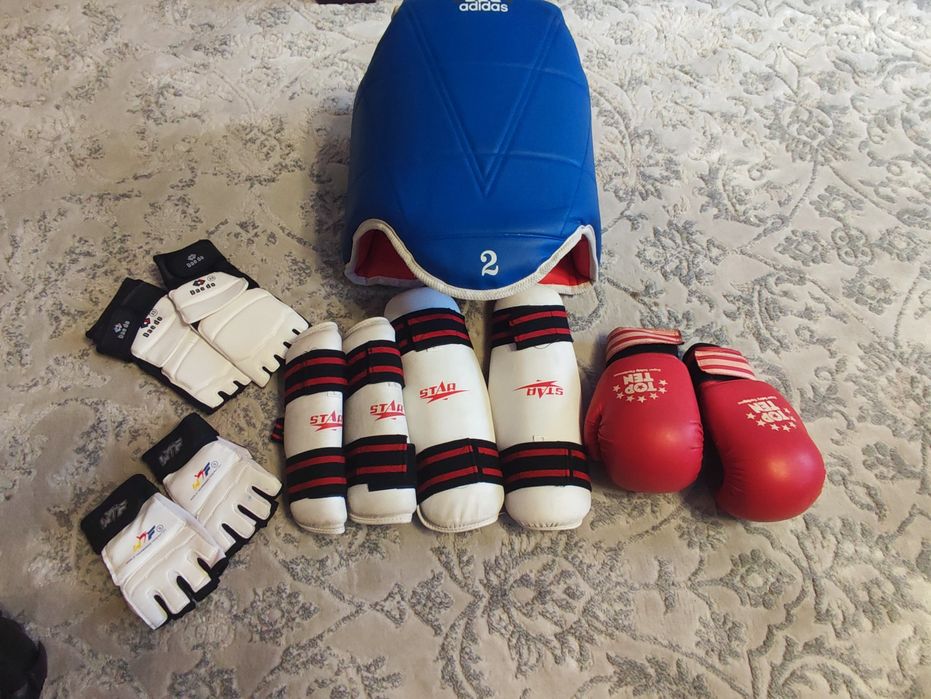 Продаем комплект для таэквондо.