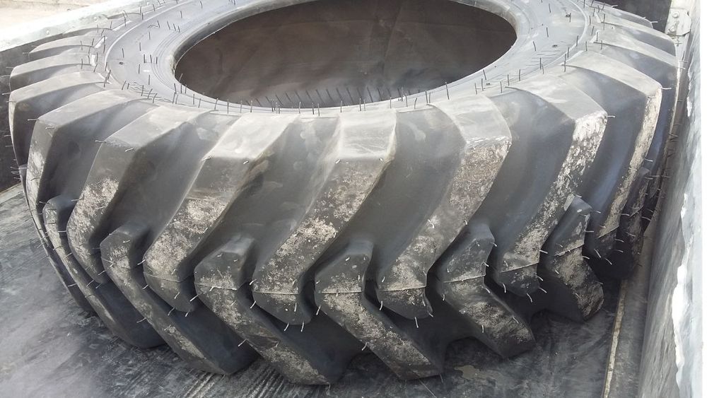 Сельхоз шина 16.9.28