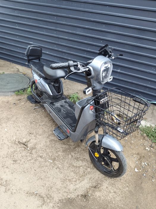 Продам Электромопед в отличном  состояний