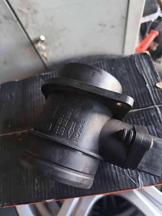 Debitmetru aer BMW 316i 1.8 benzina