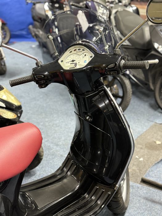 Piaggio  Vespa lx 124 2006 - 125cc - 25.070km