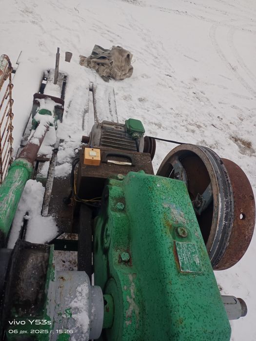 Продам механический дровакол.