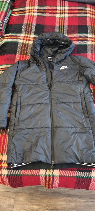 Яке Nike дамско черно