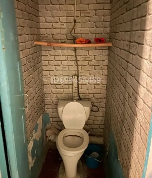 Продам комнату 20кв.м по Саина 30а