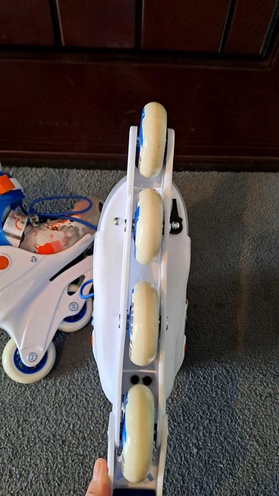 Vând Role Cygnus reglabile mărimea 37-39