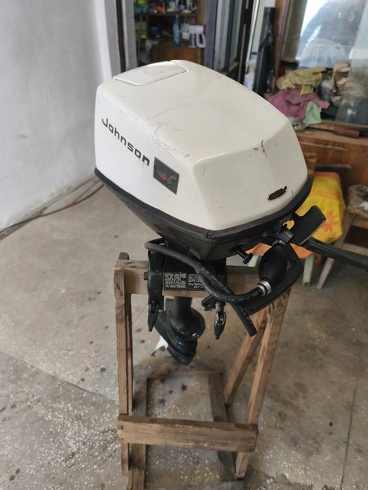 Motor barca Johnson 5 cp