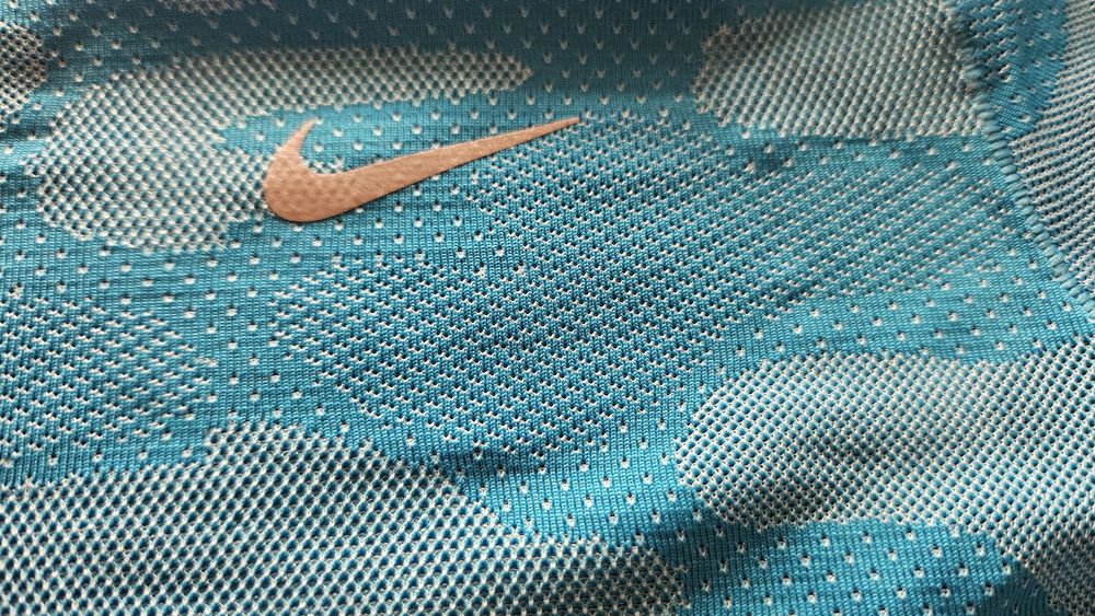 Нова Nike Dry Fit дамска тениска размер S