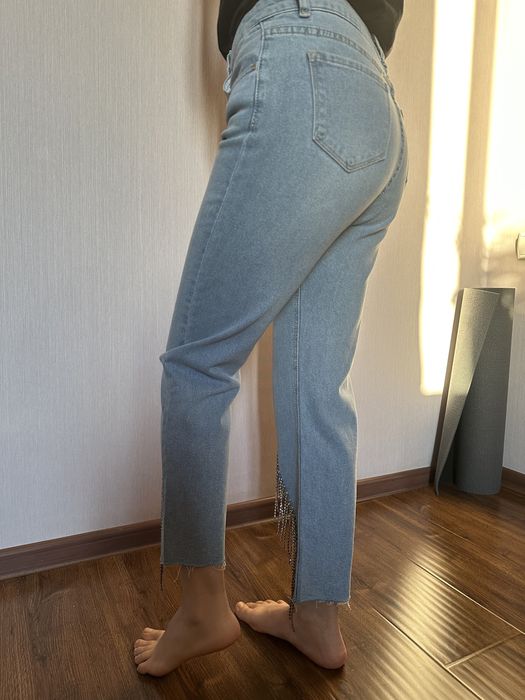 Продам джинсы