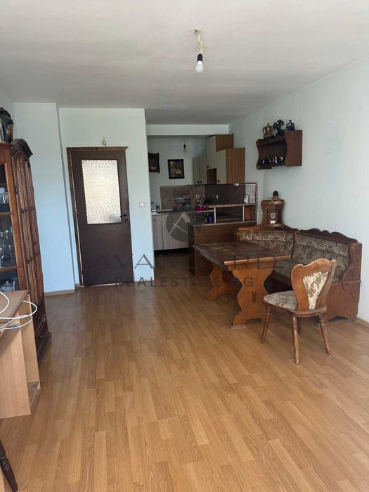 Продава се Двустаен апартамент в Пловдив, Център - 70 кв.м за 1070 €/кв.м - Снимка #1
