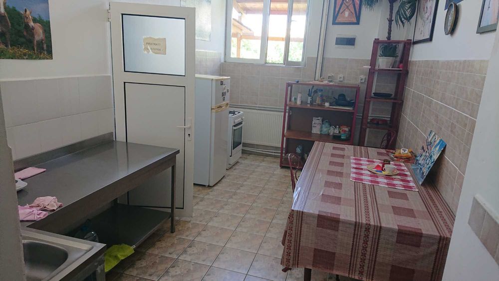 Garsoniera bd pipera in vila mobilata 42 mp catv internet la peny