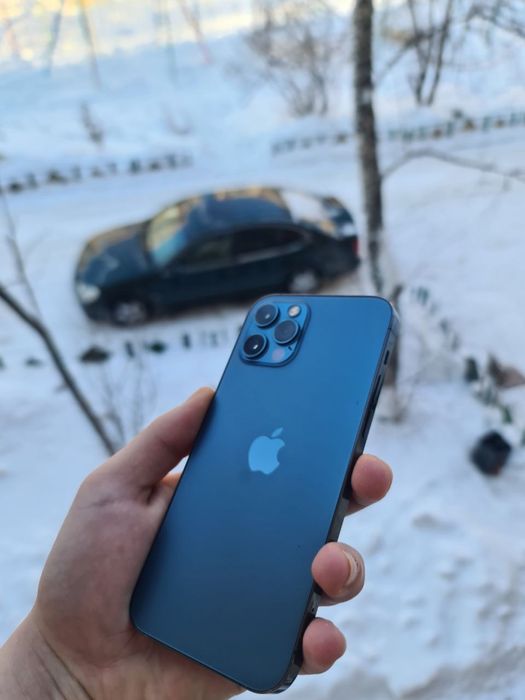 Продам Iphone 12 pro