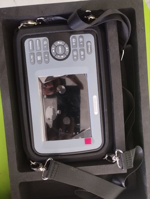 Uzi aparat sotiladi srochna
