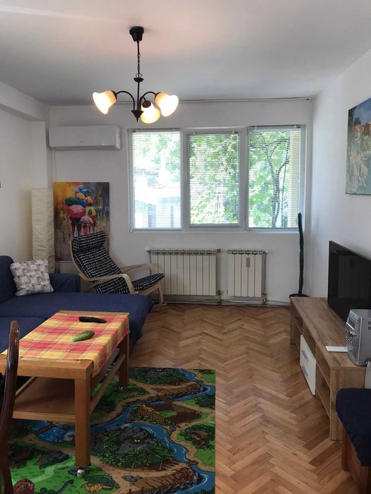 Дава се под наем Двустаен апартамент в София, Център - 75 кв.м за 375 € - Снимка #1