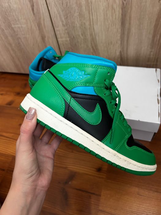 Nike Air Jordan 1MID