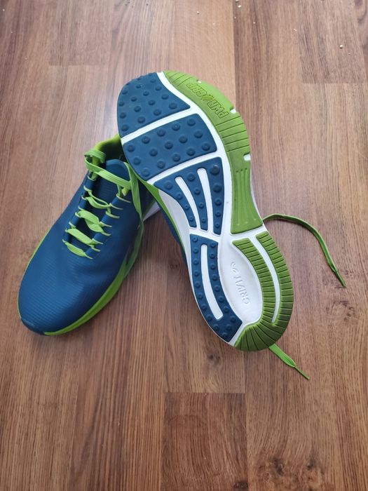 Adidasi Crivit Yelofly.