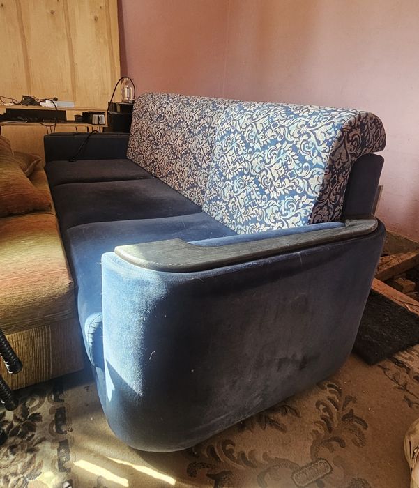 Продам диван б/у