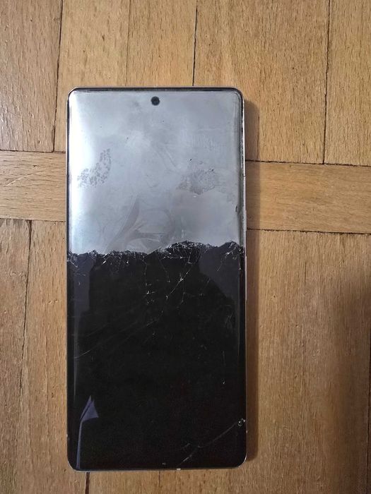 OnePlus 7T HD1903 / Google Pixel 7 pro