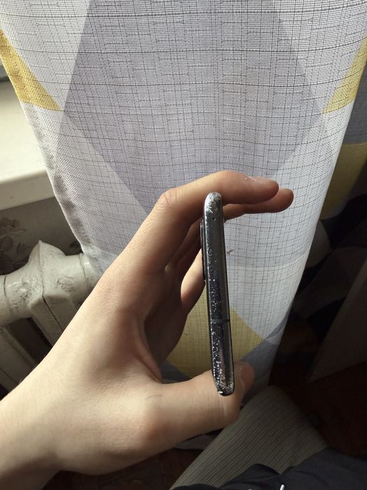 Samsung s10lite состояние не очень