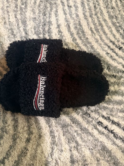Balenciaga Slapi