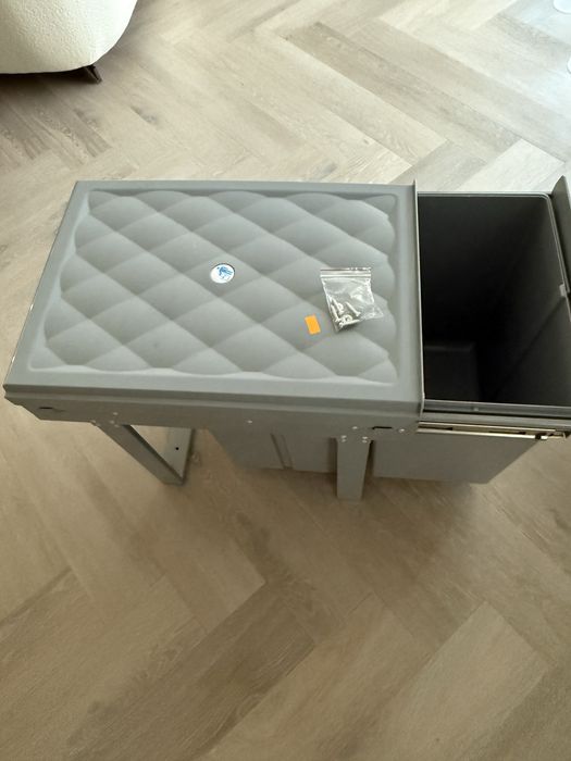Кош за разделно събиране на отпадъци