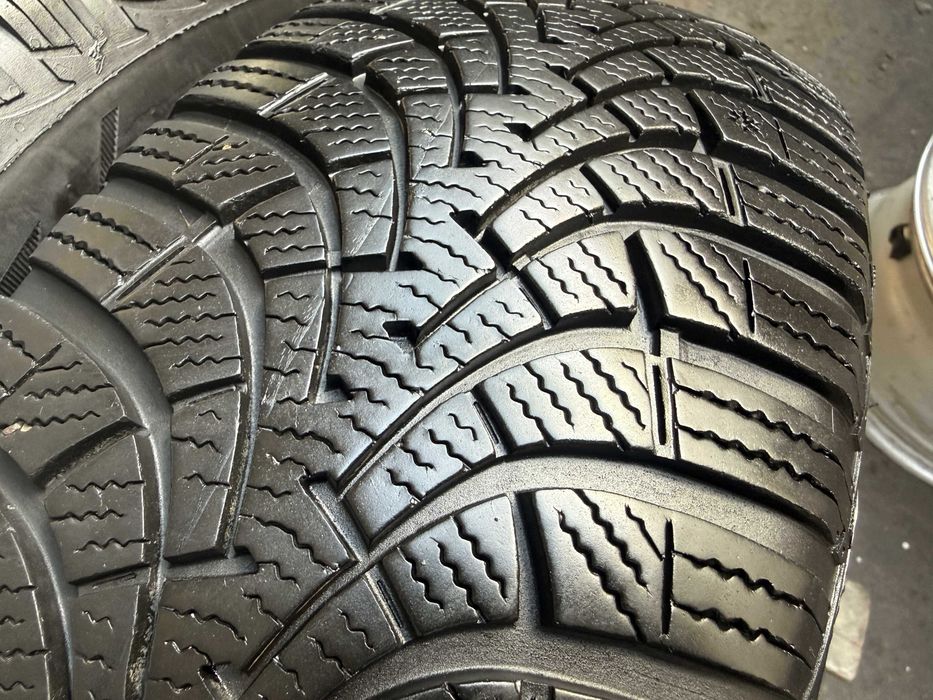 # 2x Anvelope Iarna 195/65 r15 M+S - GoodYear Ultra Grip 9
