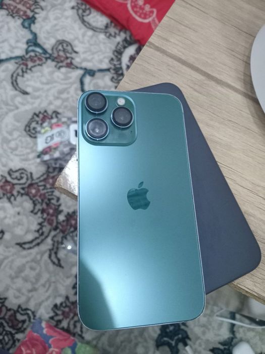 iphone xr 128gb 13 pro korpusda ozgina chaqalari bor yonida kelishamiz