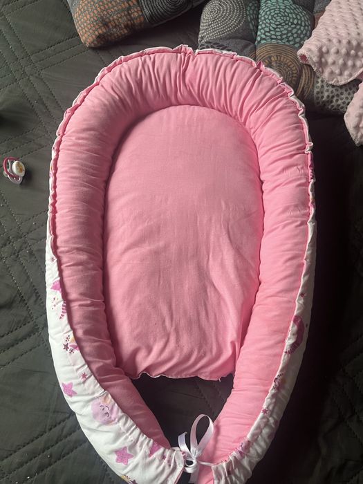 Бебешко гнездо  двулицево