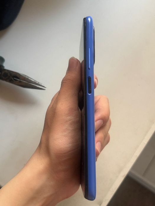 Redmi T9  продам