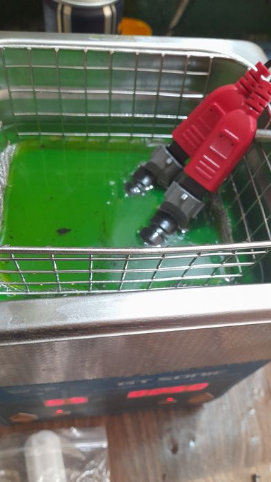 Бензинови дюзи почистване на ултразвук