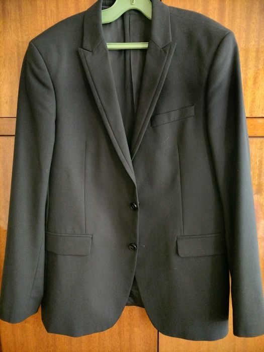 Мъжко сако, черно, използвано.