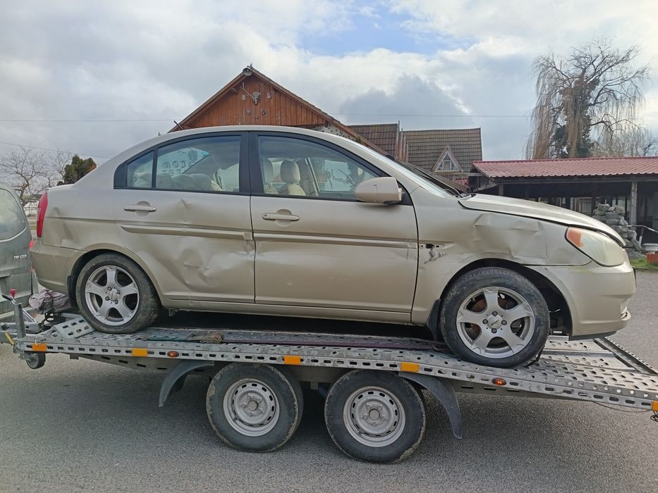 Piese hyundai accent 1.6 benzIna D4ED 2005-2010 climatronic dezmembrez