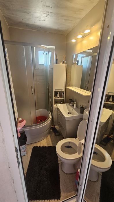 Închiriez apartament 2 camere, mobilat și utilat, zona Grădină, Bârlad