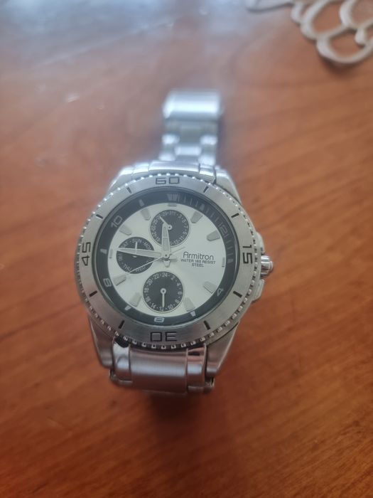 Ceas Armitron water 165 Resists Steel