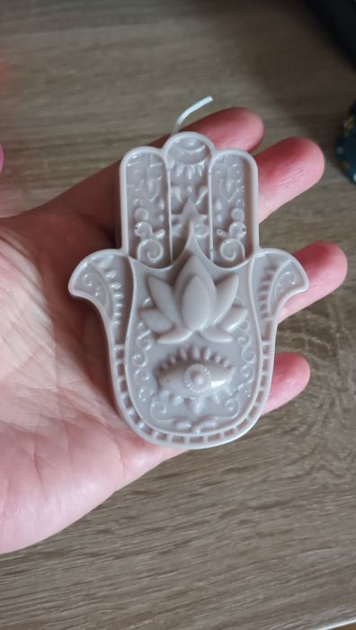 Lumanari hand made mana lui Fatima Hamsa
