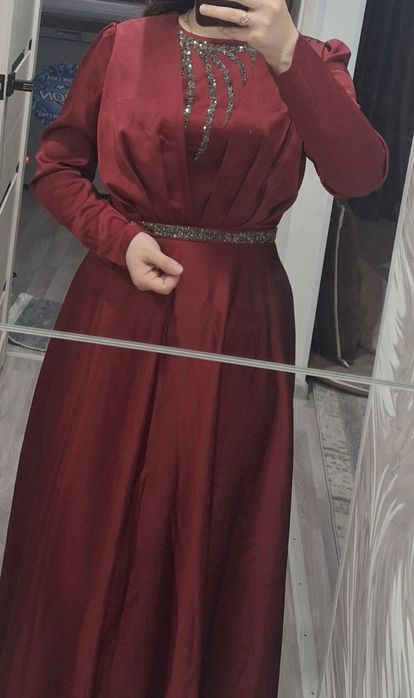 Элегантное платье