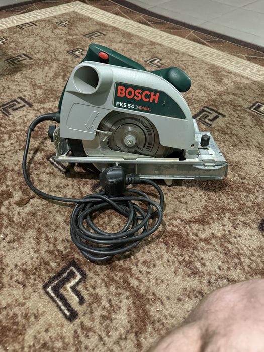 Ръчен електрически циркуляр