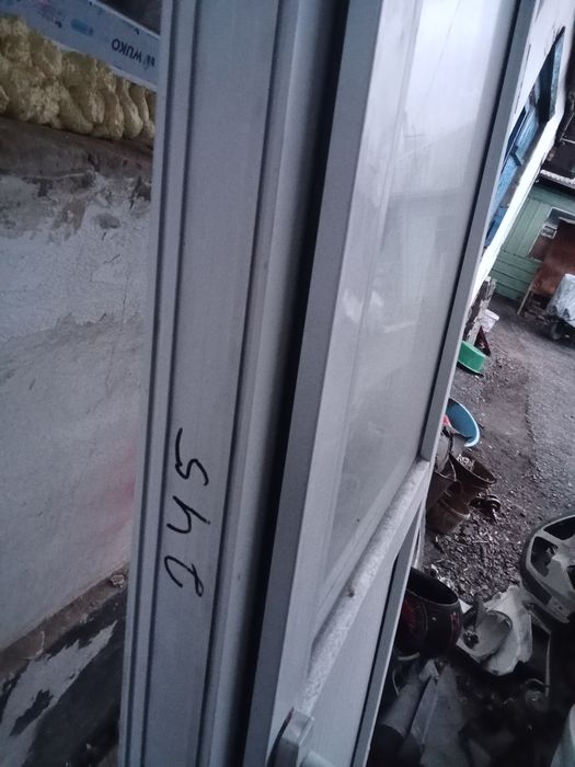 Продам б/у дверь