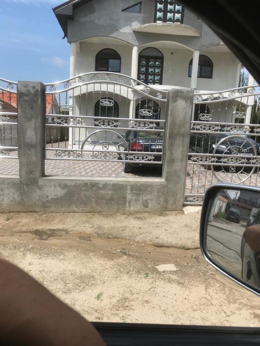 Porti si garduri din inox