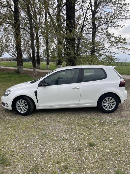 VOLKSWAGEN Golf 2012 — imagine 4
