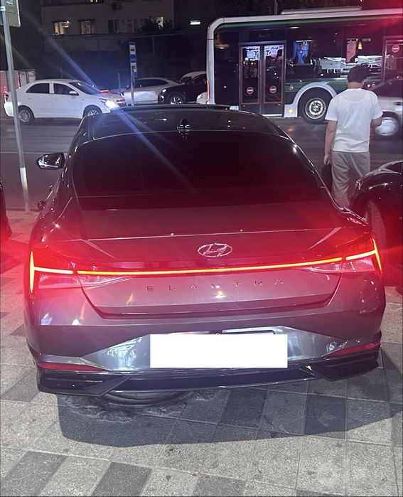 Hyundai Elantra 1,6