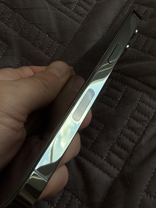 Продам Iphone 13pro 256gb
