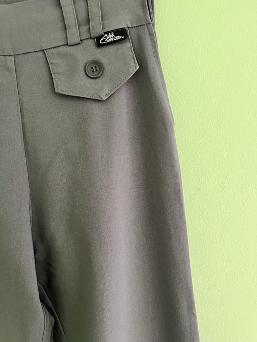 Pantaloni eleganti evazati