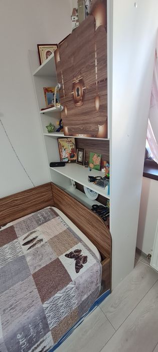 Vând mobilier camera copil